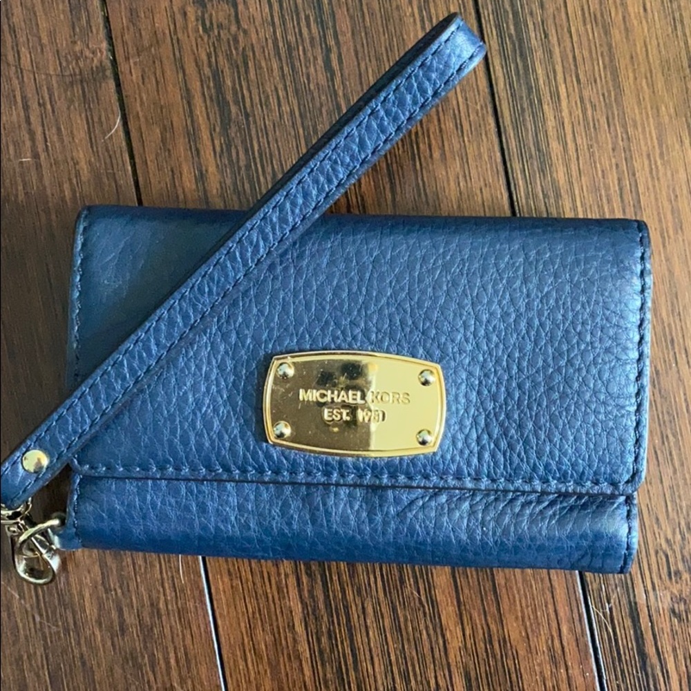 Michael Kors small wristlet